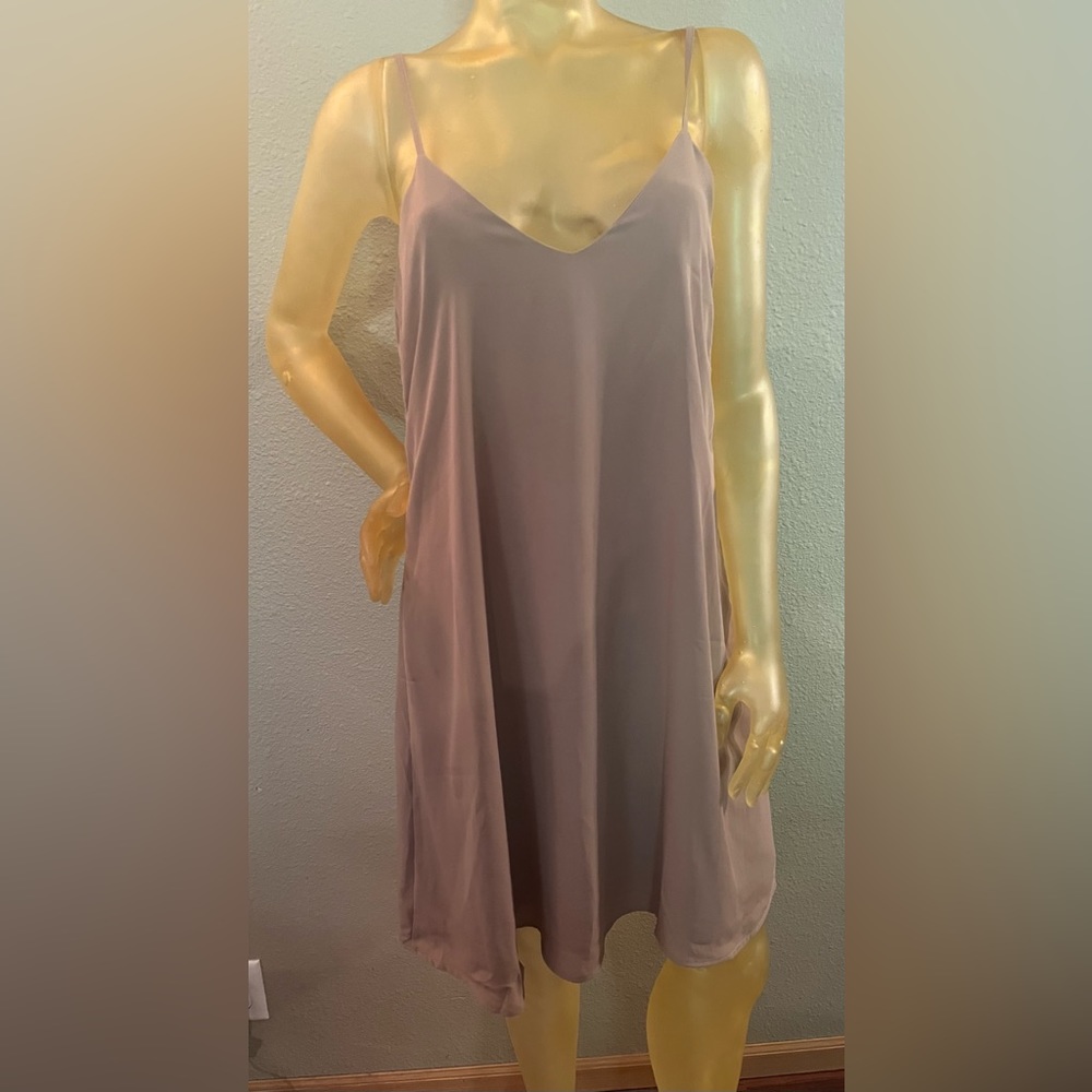 Women’s nude shift dress, size Large
